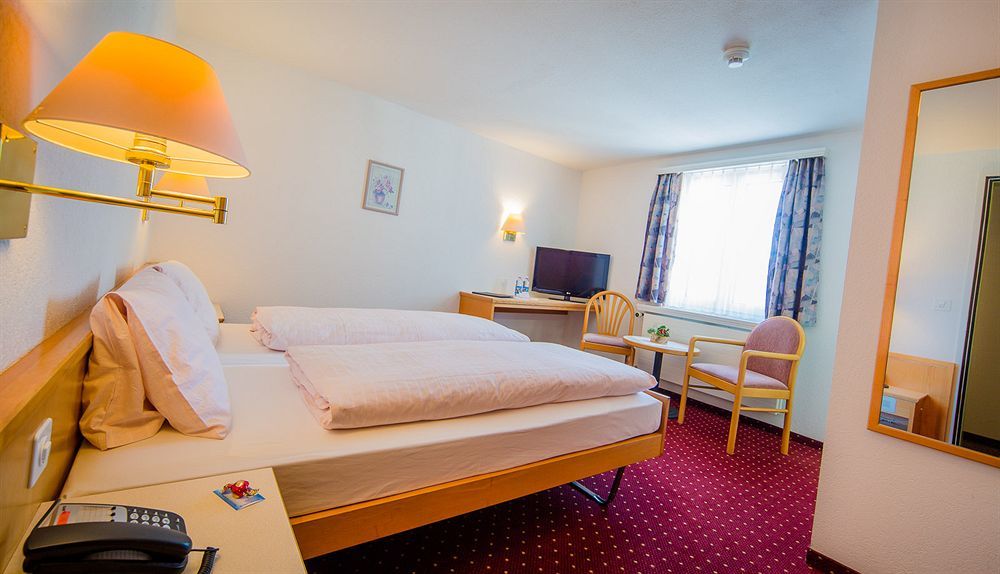 Hotel Heilquelle-Leukerbad-Therme Zewnętrze zdjęcie