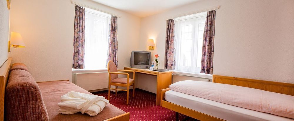 Hotel Heilquelle-Leukerbad-Therme Zewnętrze zdjęcie
